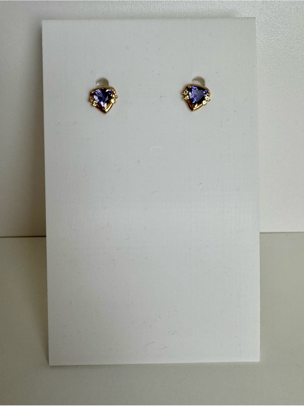 Gold Tone Purple Crystal Trillion Stud Earrings Amethyst Inspired 11mm - Picture 4 of 5